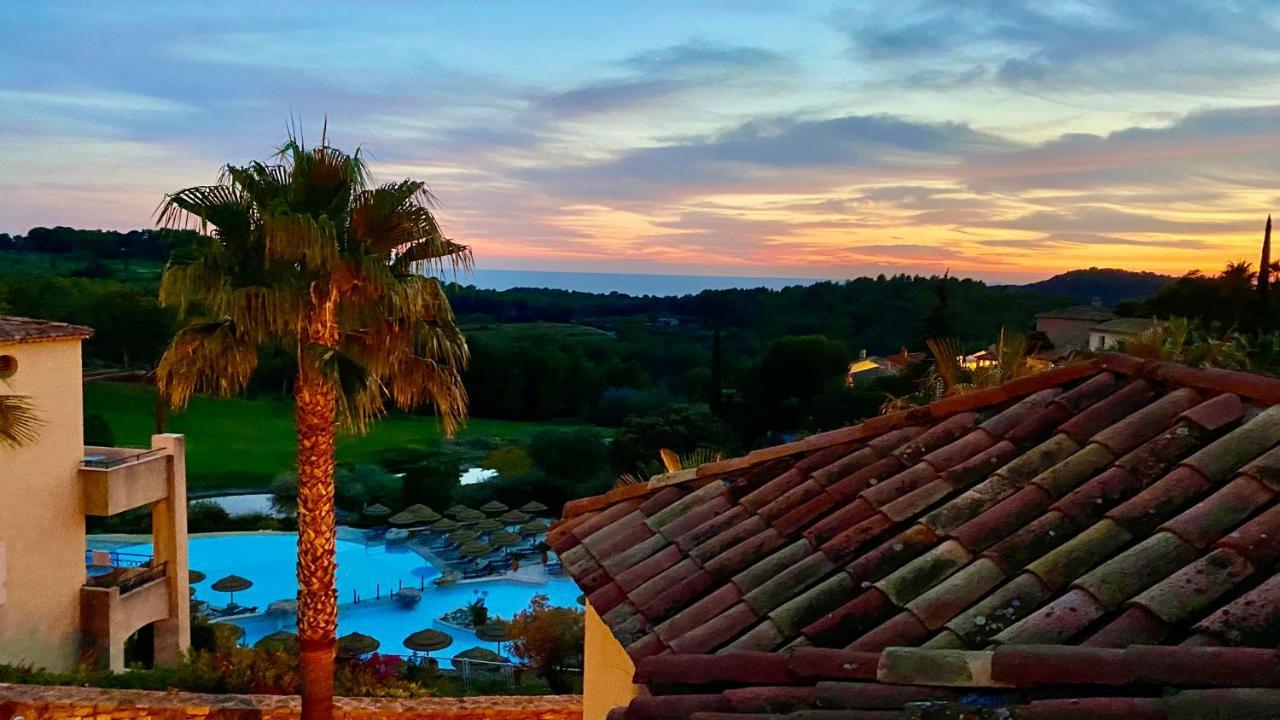 Hameau Des Amandiers-Vue Mer & Golf Saint-Cyr-sur-Mer Dış mekan fotoğraf